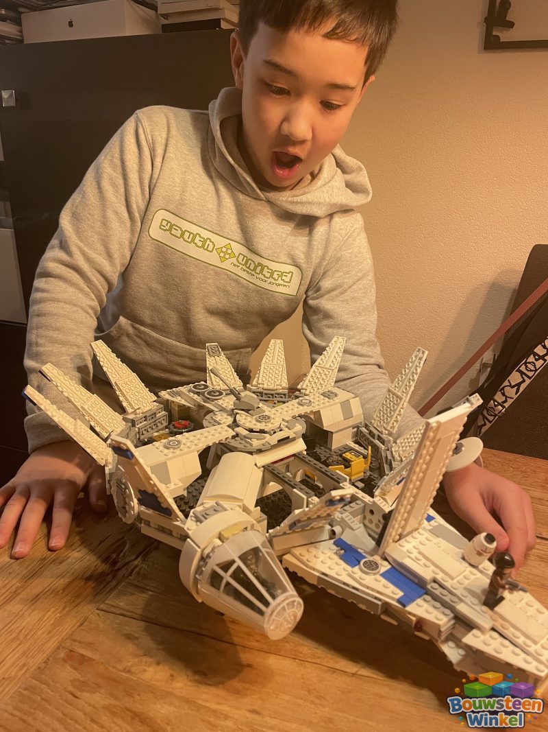LEGO Star Wars Kessel Run Millennium Falcon - 75212 gebouwd door klant — Star Wars