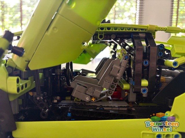 LEGO Technic Lamborghini Sian FKP 37 - 42115 gebouwd door klant — Technic