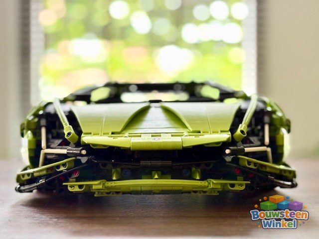 LEGO Technic Lamborghini Sian FKP 37 - 42115 gebouwd door klant — Technic