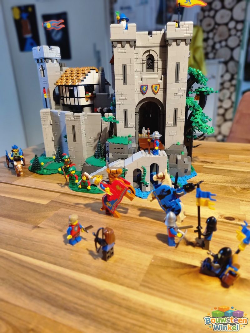 _LEGO Lion Knights castle - 10305 gebouwd door klant — Creator Expert / Icons