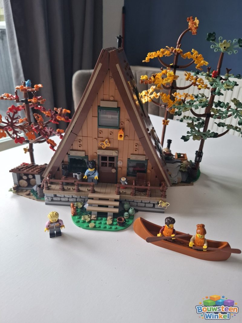 LEGO Ideas A-frame boshut - 21338 gebouwd door klant — Architecture / Ideas