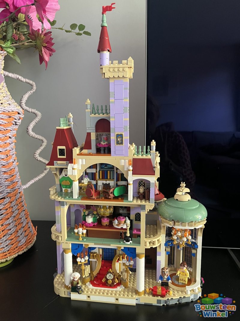 LEGO Disney Belle en het Beest kasteel - 43263 FULL CHECK gebouwd door klant — Disney