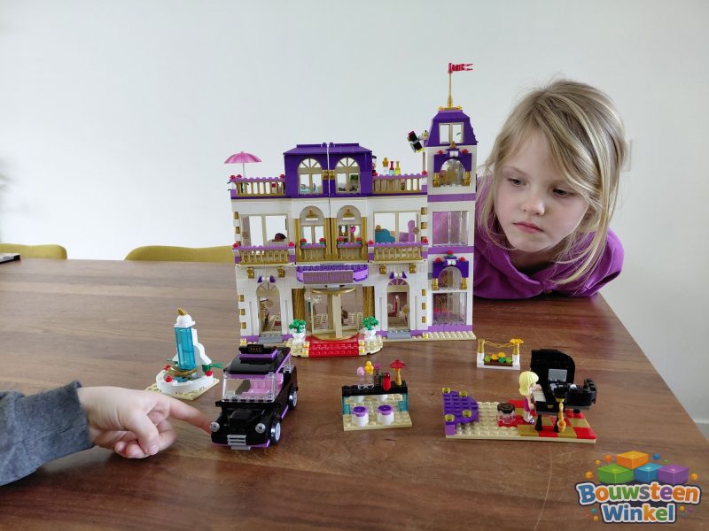 LEGO Friends Heartlake Hotel - 41101 gebouwd door klant — Friends