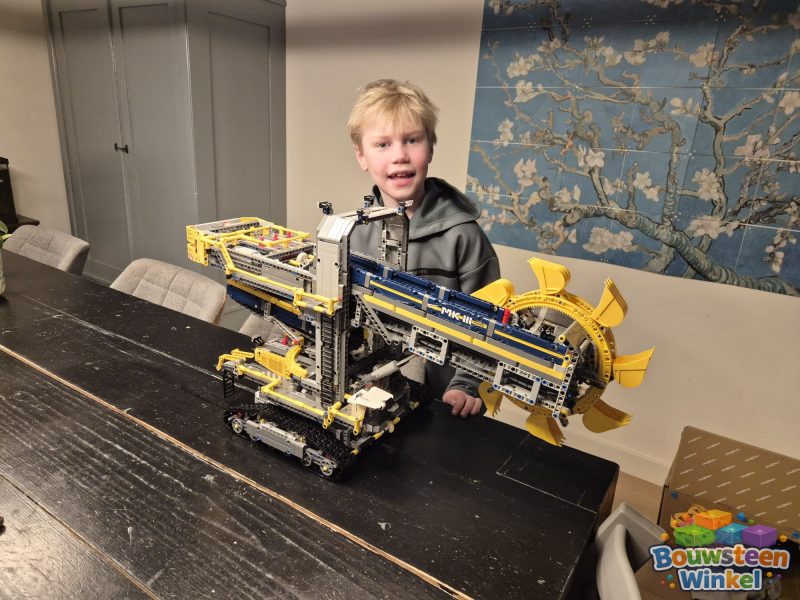 LEGO Technic Emmerwiel Graafmachine - 42055 gebouwd door klant — Technic