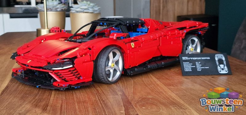 LEGO Technic Ferrari Daytona SP3 - 42143 gebouwd door klant — Technic